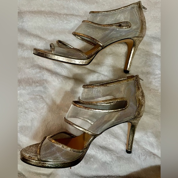 Vaneli Metalic Bronze Silver Heels size 9 - Picture 4 of 6
